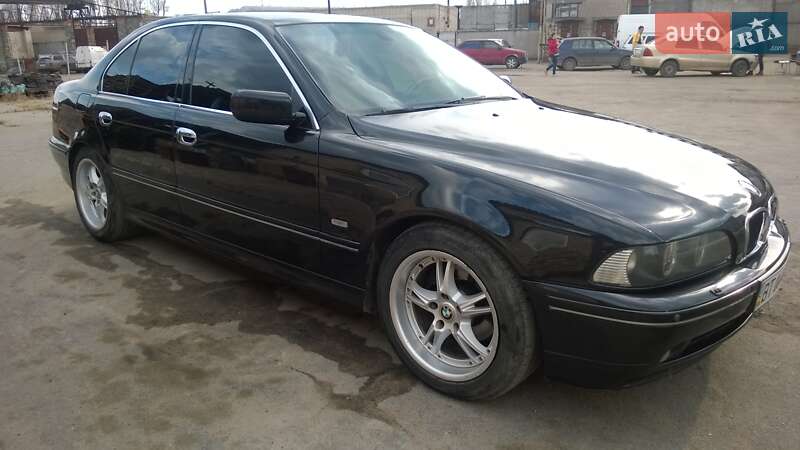 Седан BMW 5 Series 2002 в Херсоне
