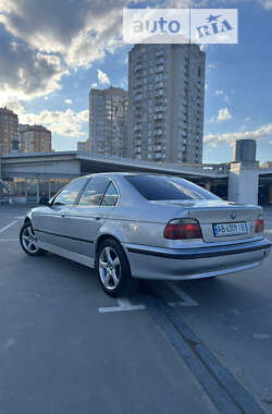 Седан BMW 5 Series 1997 в Киеве