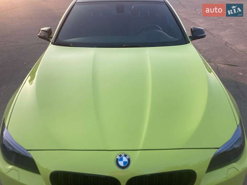 Седан BMW 5 Series 2016 в Киеве