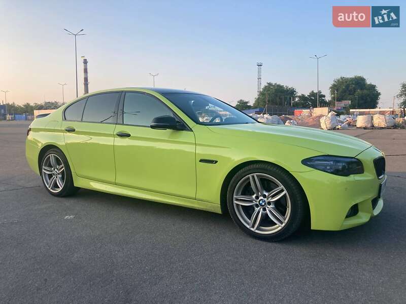 Седан BMW 5 Series 2016 в Киеве