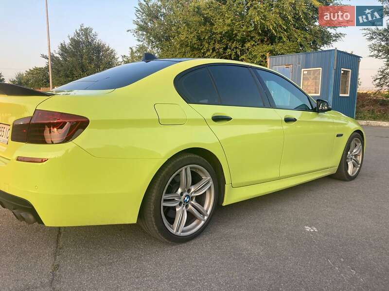 Седан BMW 5 Series 2016 в Киеве
