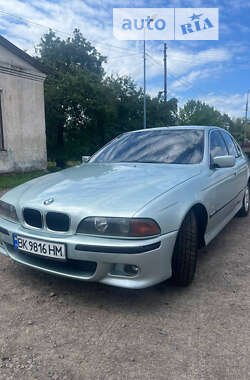 Седан BMW 5 Series 1997 в Дубровиці