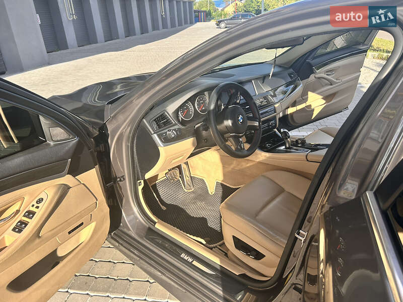 Седан BMW 5 Series 2010 в Вінниці