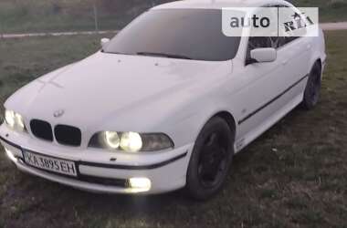 Седан BMW 5 Series 1998 в Новомиколаївці