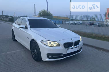 Седан BMW 5 Series 2016 в Мукачево