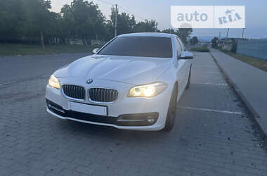 Седан BMW 5 Series 2016 в Мукачевому