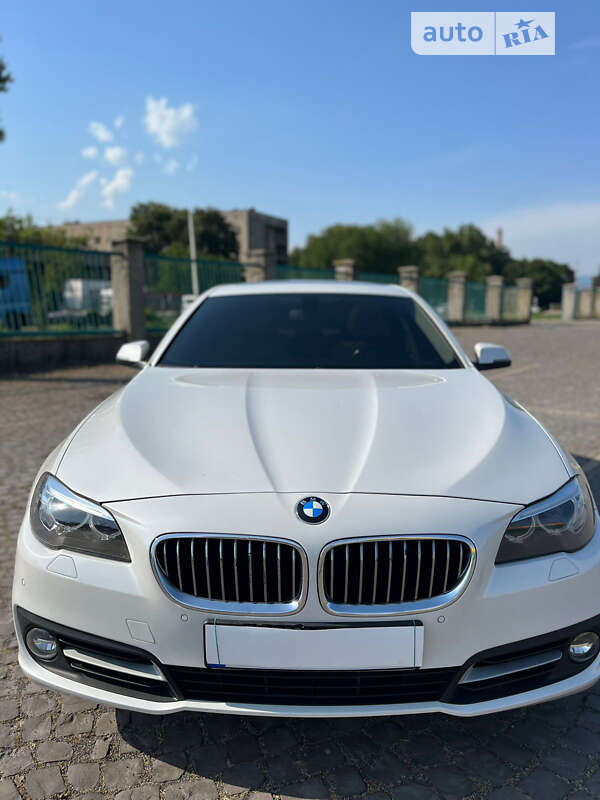Седан BMW 5 Series 2016 в Мукачевому фото 8 Седан BMW 5 Series 2016 в Мукачевому