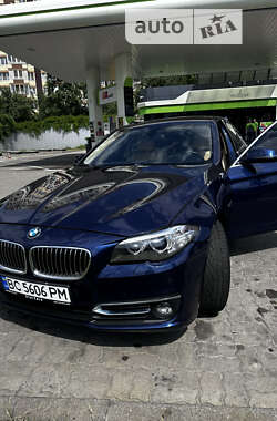 Седан BMW 5 Series 2015 в Львові