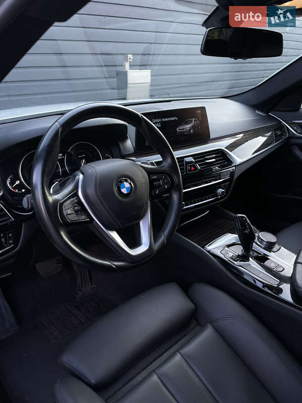 Седан BMW 5 Series 2017 в Киеве