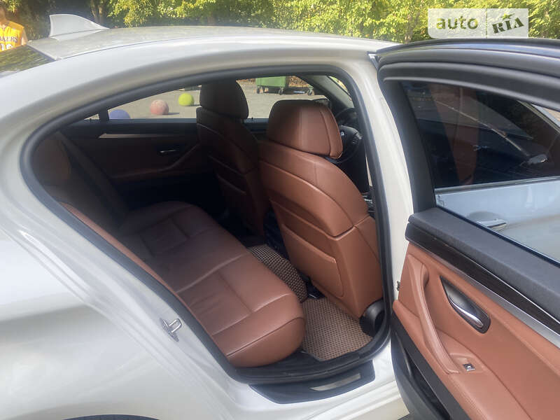 Седан BMW 5 Series 2012 в Киеве фото 9 Седан BMW 5 Series 2012 в Киеве