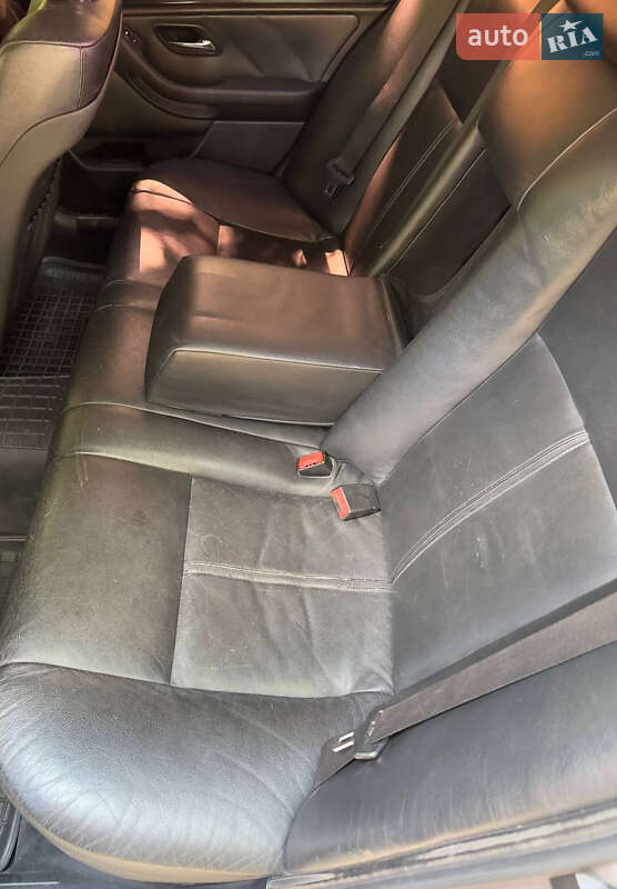 Седан BMW 5 Series 2002 в Кривому Розі фото 24 Седан BMW 5 Series 2002 в Кривому Розі