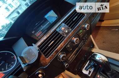 Седан BMW 5 Series 2006 в 