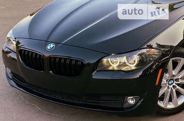 Седан BMW 5 Series 2011 в Харкові