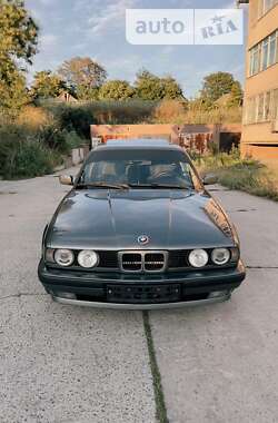 Седан BMW 5 Series 1991 в Овидиополе