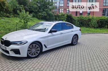 Седан BMW 5 Series 2018 в Львові