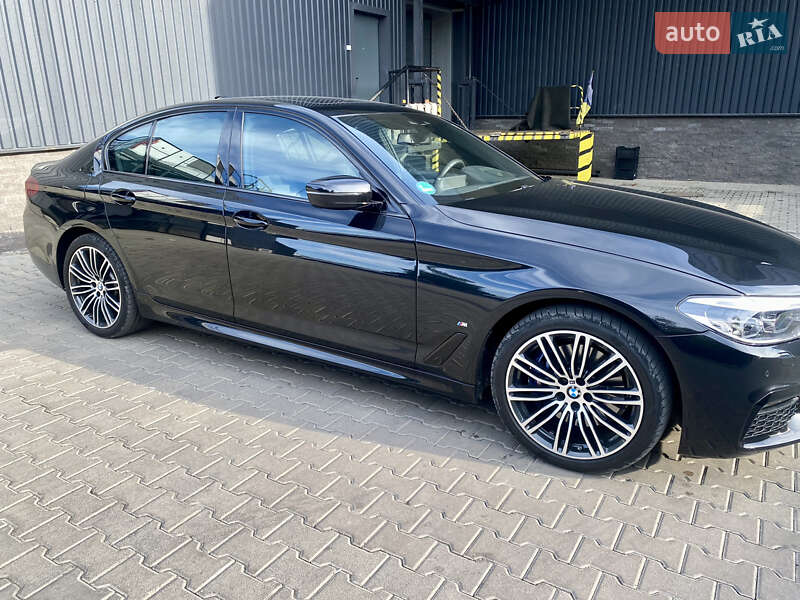 Седан BMW 5 Series 2019 в Ужгороде