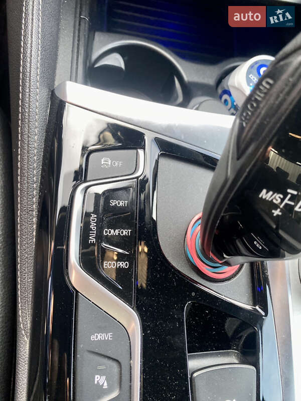 Седан BMW 5 Series 2019 в Ужгороде