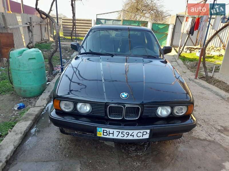 Седан BMW 5 Series 1993 в Измаиле
