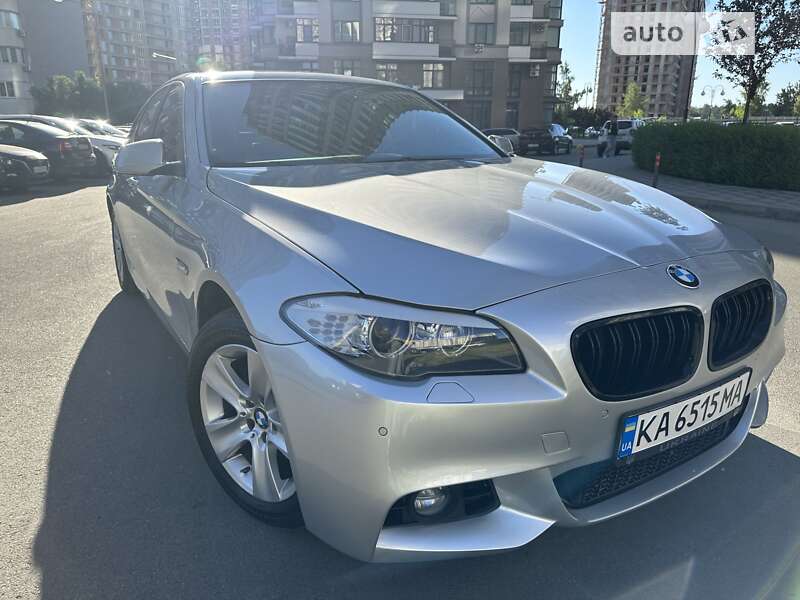 Седан BMW 5 Series 2013 в 