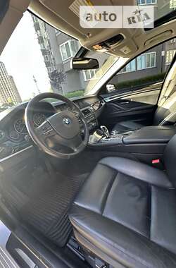 Седан BMW 5 Series 2013 в 