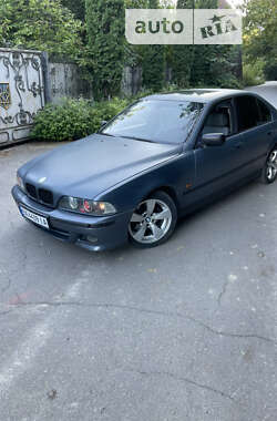 Седан BMW 5 Series 2001 в Хмельницькому