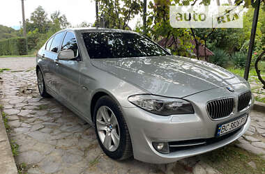 Седан BMW 5 Series 2011 в Пустомитах