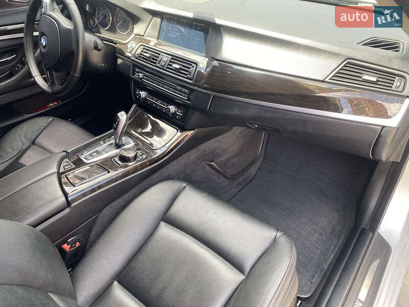 Седан BMW 5 Series 2011 в Виноградові фото 7 Седан BMW 5 Series 2011 в Виноградові