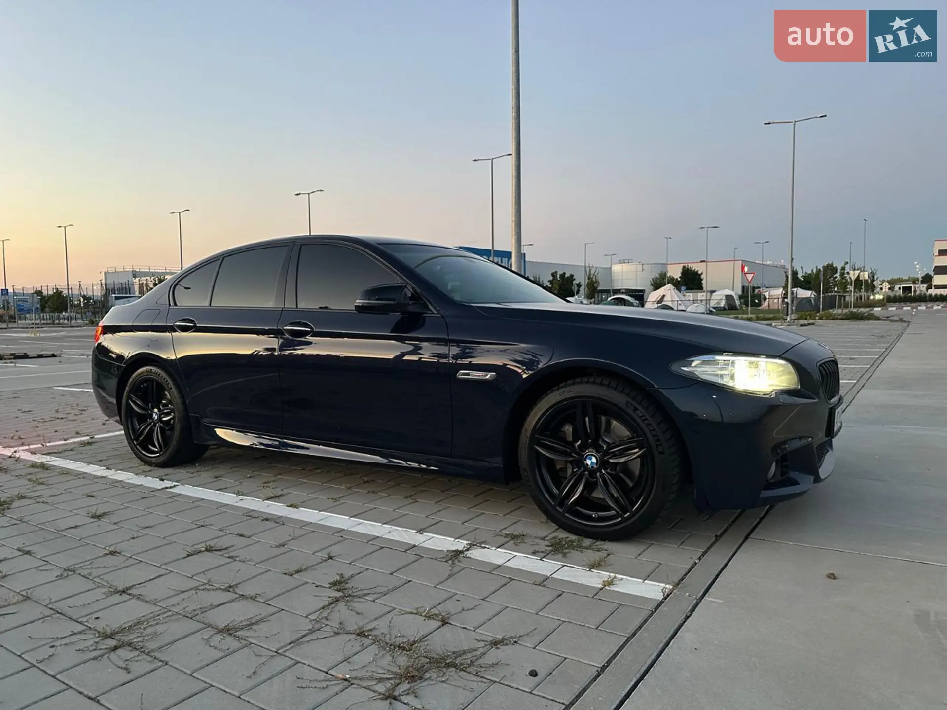 2013 BMW 5er - мініатюра 2