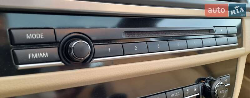 Седан BMW 5 Series 2013 в Мукачево