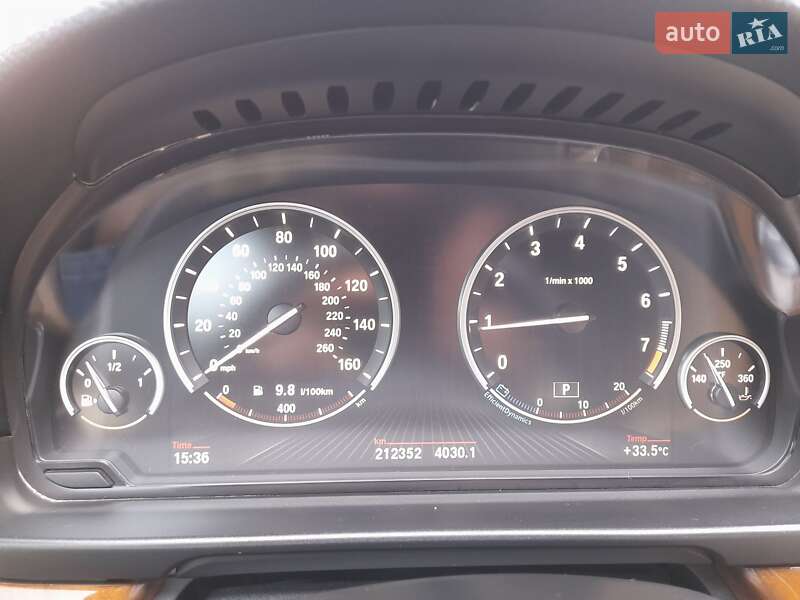 Седан BMW 5 Series 2013 в Мукачево