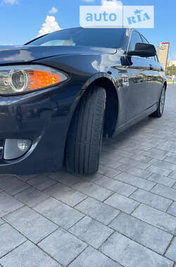 Седан BMW 5 Series 2013 в 