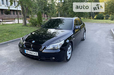 Седан BMW 5 Series 2004 в Виннице