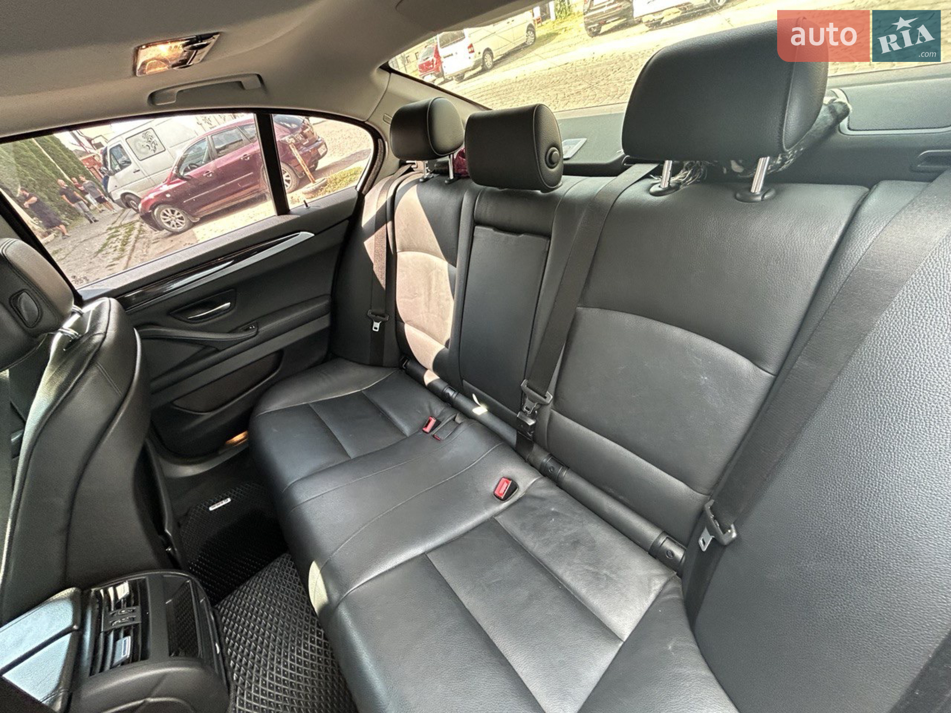 2012 BMW 5er - мініатюра 11