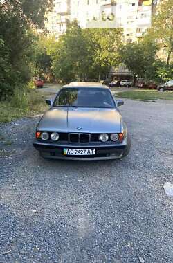 Седан BMW 5 Series 1990 в Ужгороде