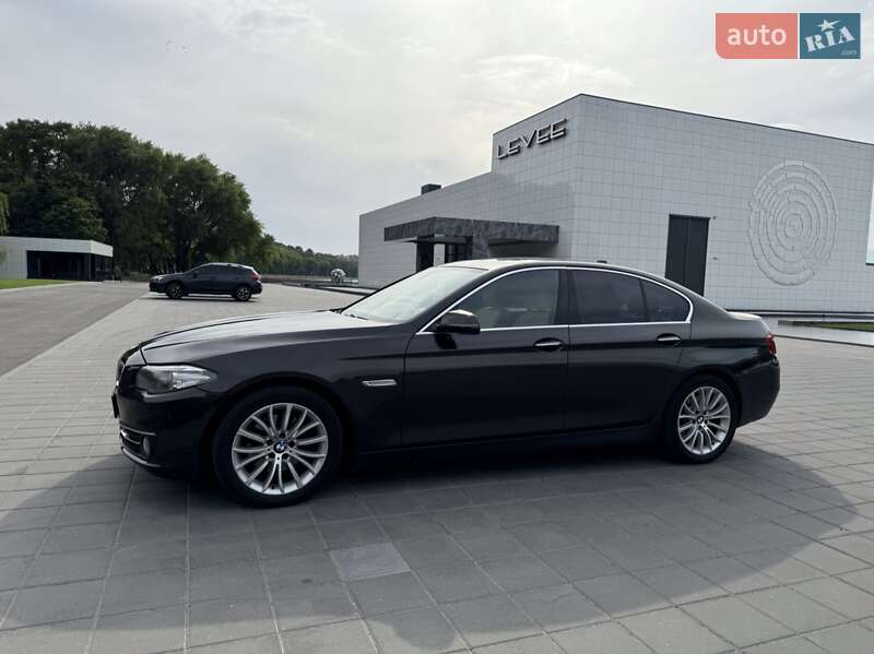 Седан BMW 5 Series 2013 в Кременчуге