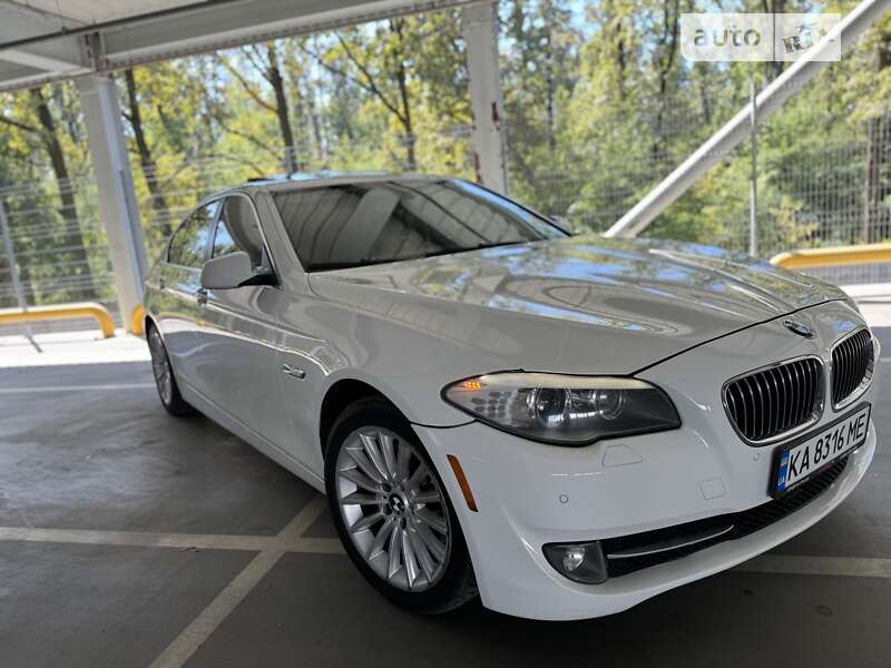 Седан BMW 5 Series 2012 в Киеве