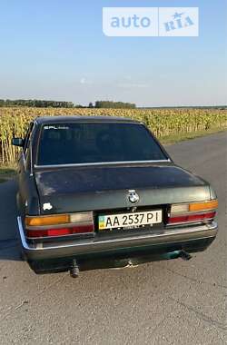 Седан BMW 5 Series 1986 в Жашкове