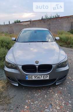 Седан BMW 5 Series 2004 в Миколаєві