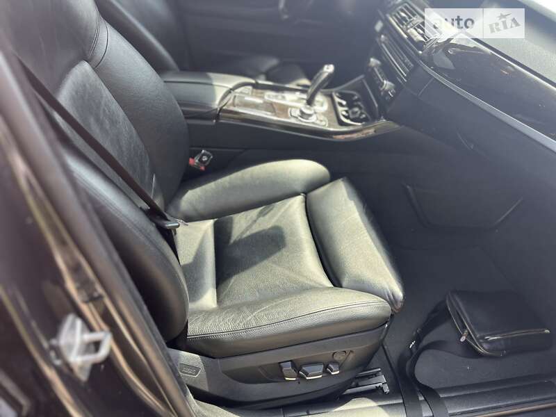 Седан BMW 5 Series 2011 в Днепре