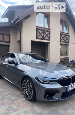 Седан BMW 5 Series 2018 в Киеве