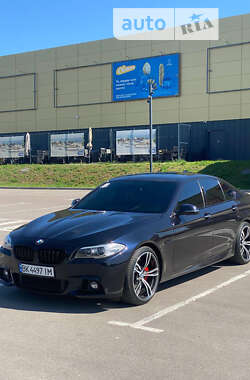 Седан BMW 5 Series 2013 в Ровно