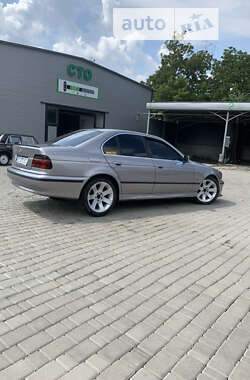 Седан BMW 5 Series 1999 в Черновцах