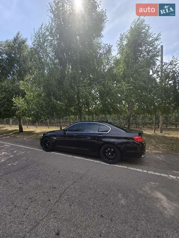 Седан BMW 5 Series 2012 в Днепре