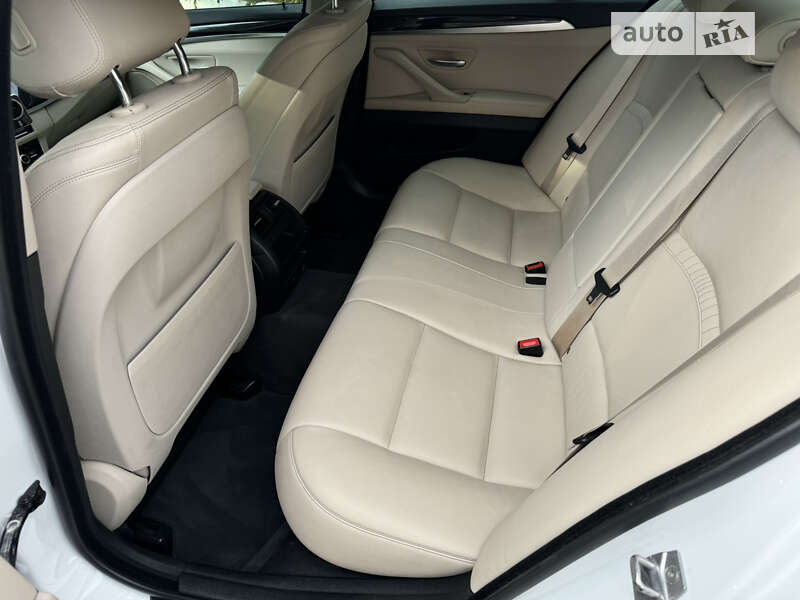 Седан BMW 5 Series 2016 в Виннице