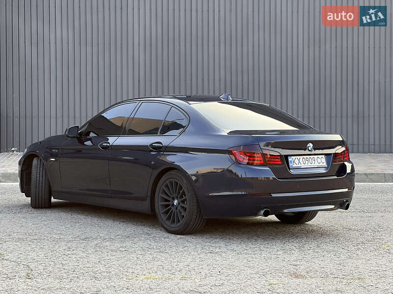 Седан BMW 5 Series 2011 в Харькове
