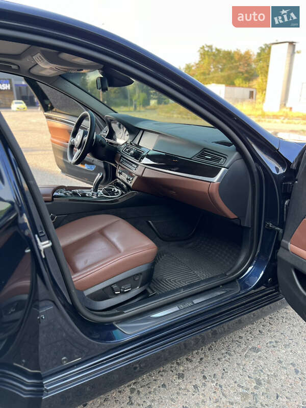 Седан BMW 5 Series 2011 в Харькове