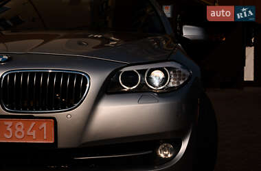 Седан BMW 5 Series 2012 в Дубні