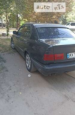 Седан BMW 5 Series 1993 в Карнауховке