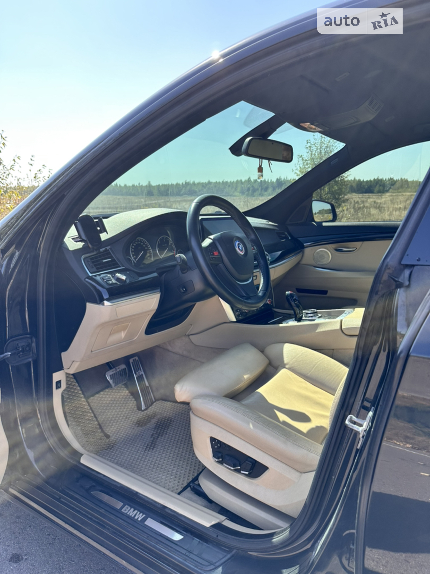 2010 BMW 5er - мініатюра 16