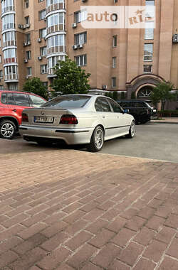 Седан BMW 5 Series 1998 в Киеве